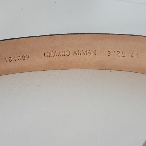 Giorgio Armani Vintage Gold Toned Women's Belt Size 44 - Picture 2 of 12